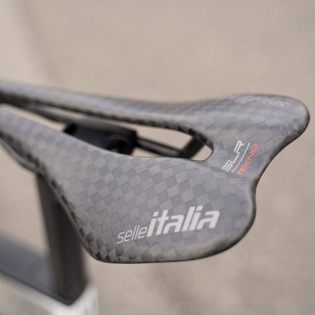 Selle Italia SLR Boost Tekno Superflow L3 saddle - Black – All4cycling