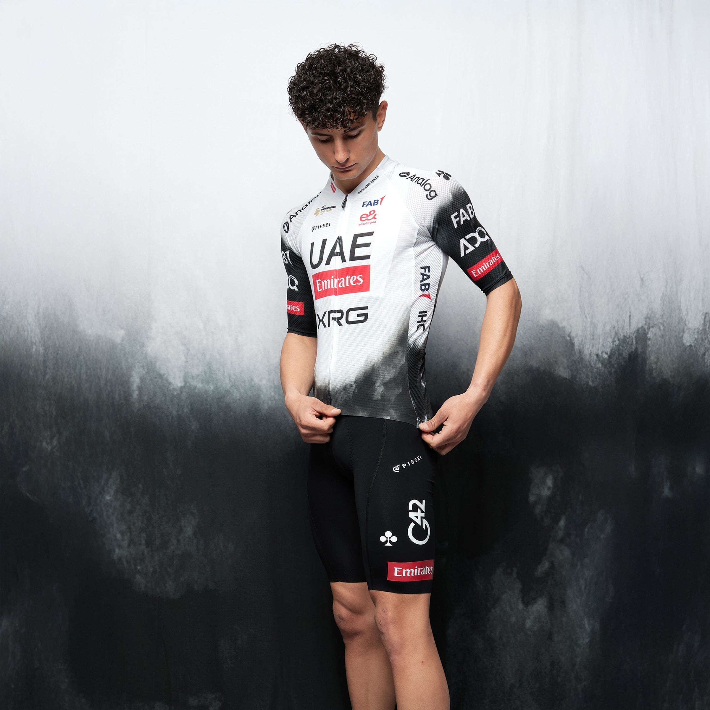 Maglia Pissei UAE Team Emirates 2025 Magistrale Ultra