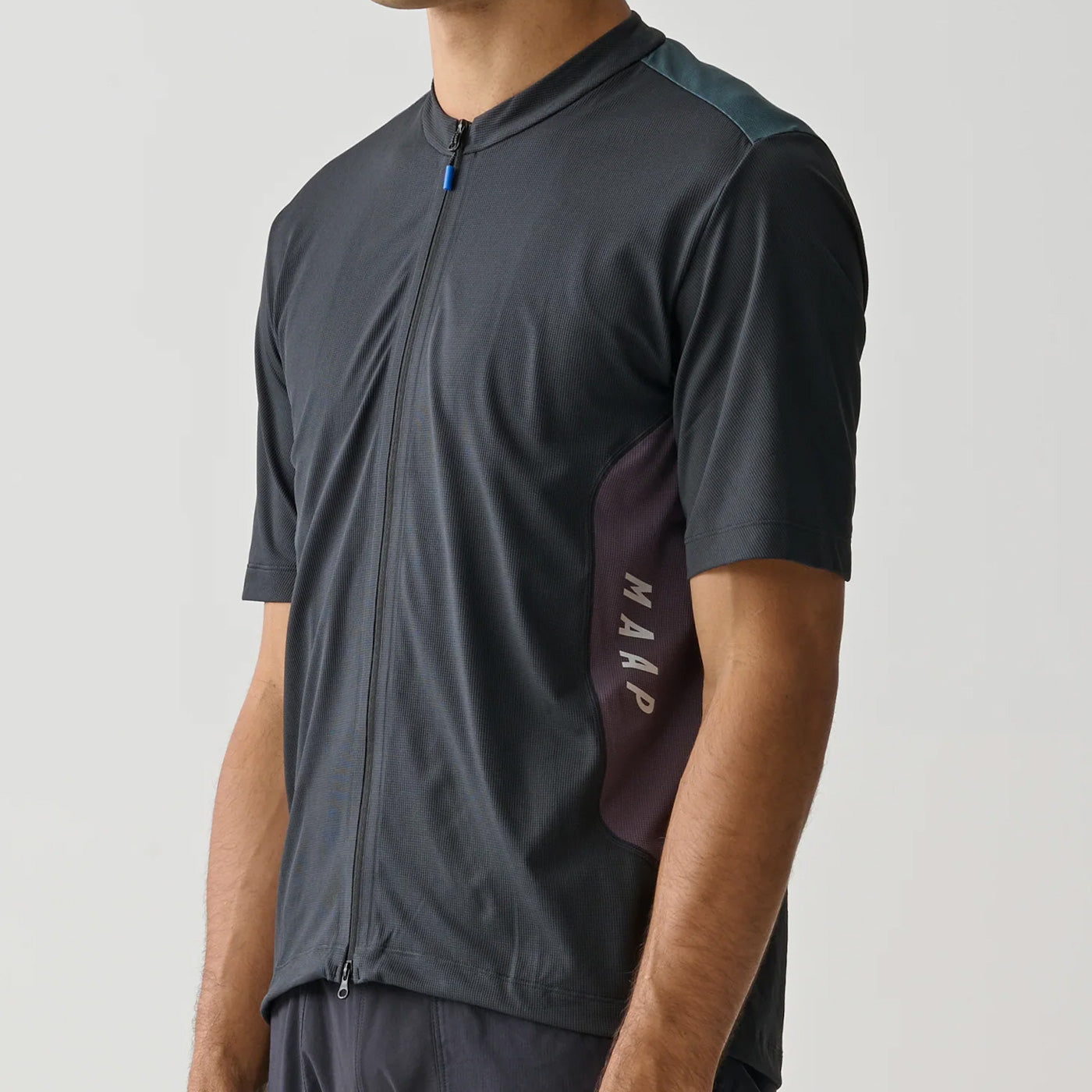 Maillot Maap Alt_Road Zip Tee - Negro