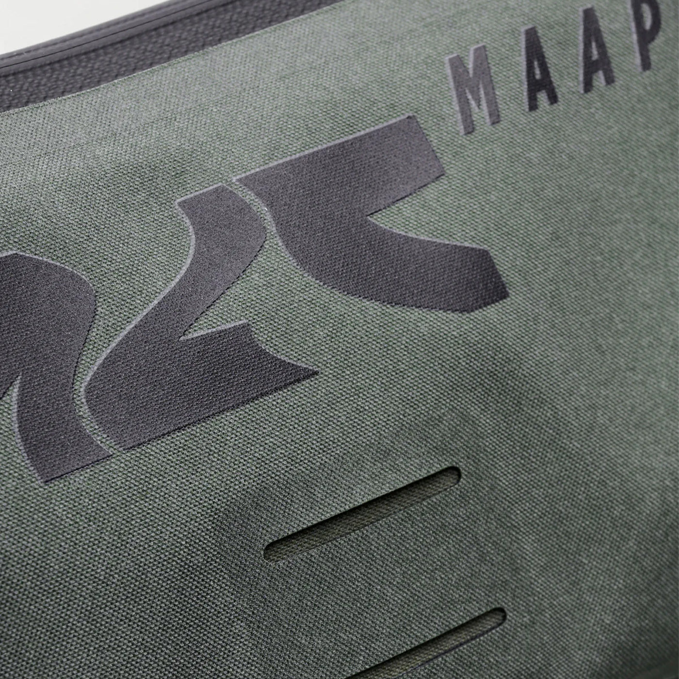 MAAP x Apidura Lenkertasche - Grun