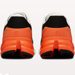 On Cloudflyer 4 shoes - Grey orange