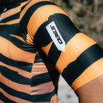 Q36.5 R2 Tiger trikot - Orange